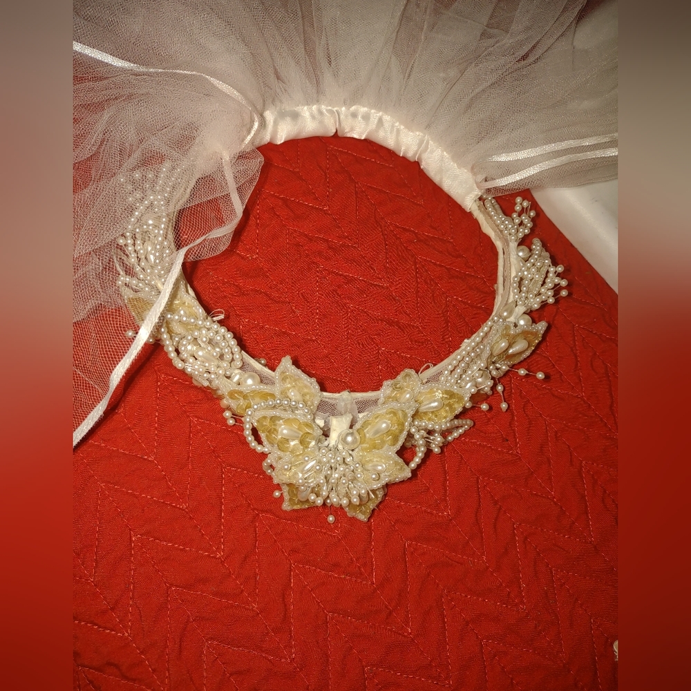 Wedding Dress - Picture 14 of 16